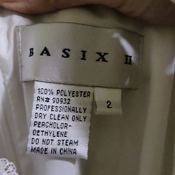 Ruffle detailed dress - Picture 6 of 6